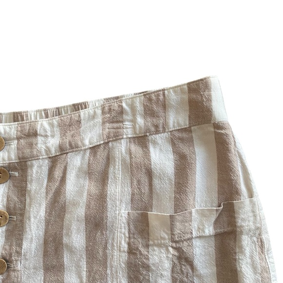 LC Lauren Conrad Taupe and White Striped and Buttoned Pants Size XXL - Picture 11 of 14